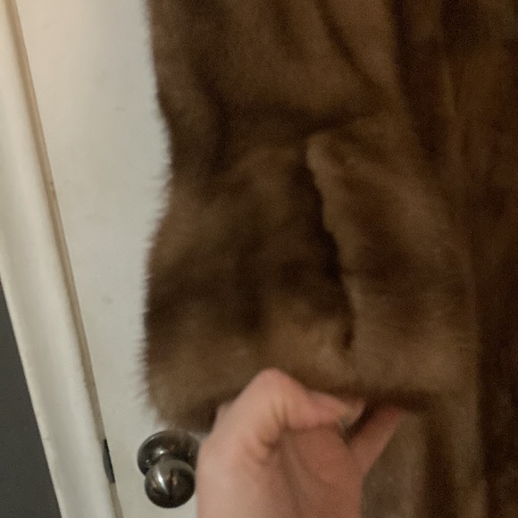 Vintage fur coat and hat - Picture 9 of 16